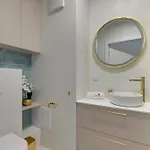 With Parking By Lion Appartement