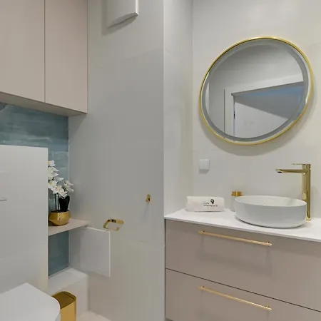 With Parking By Lion Apartamento