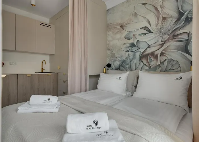 With Parking By Lion